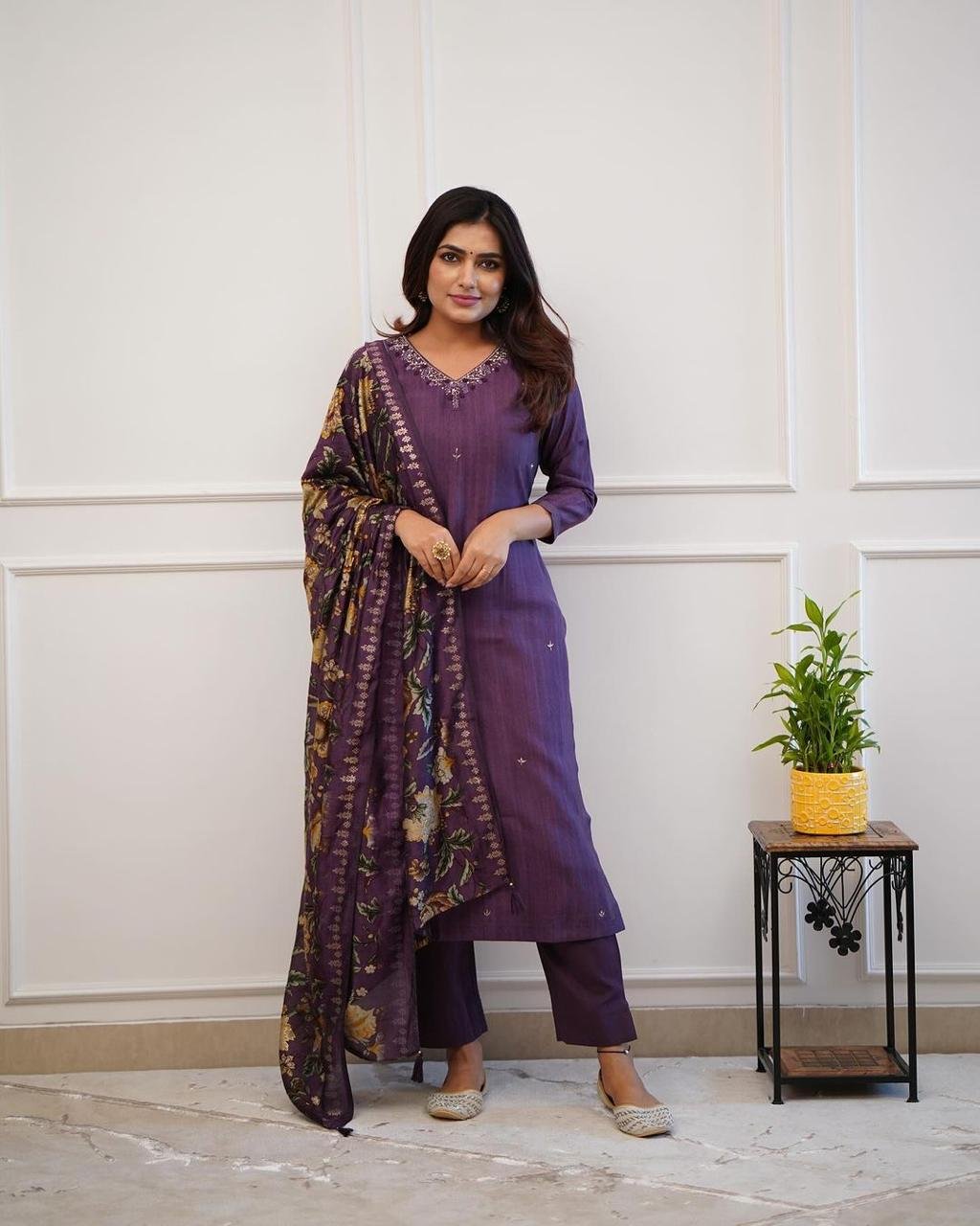 Rayon Kurti Pant Set with Muslin Dupatta
