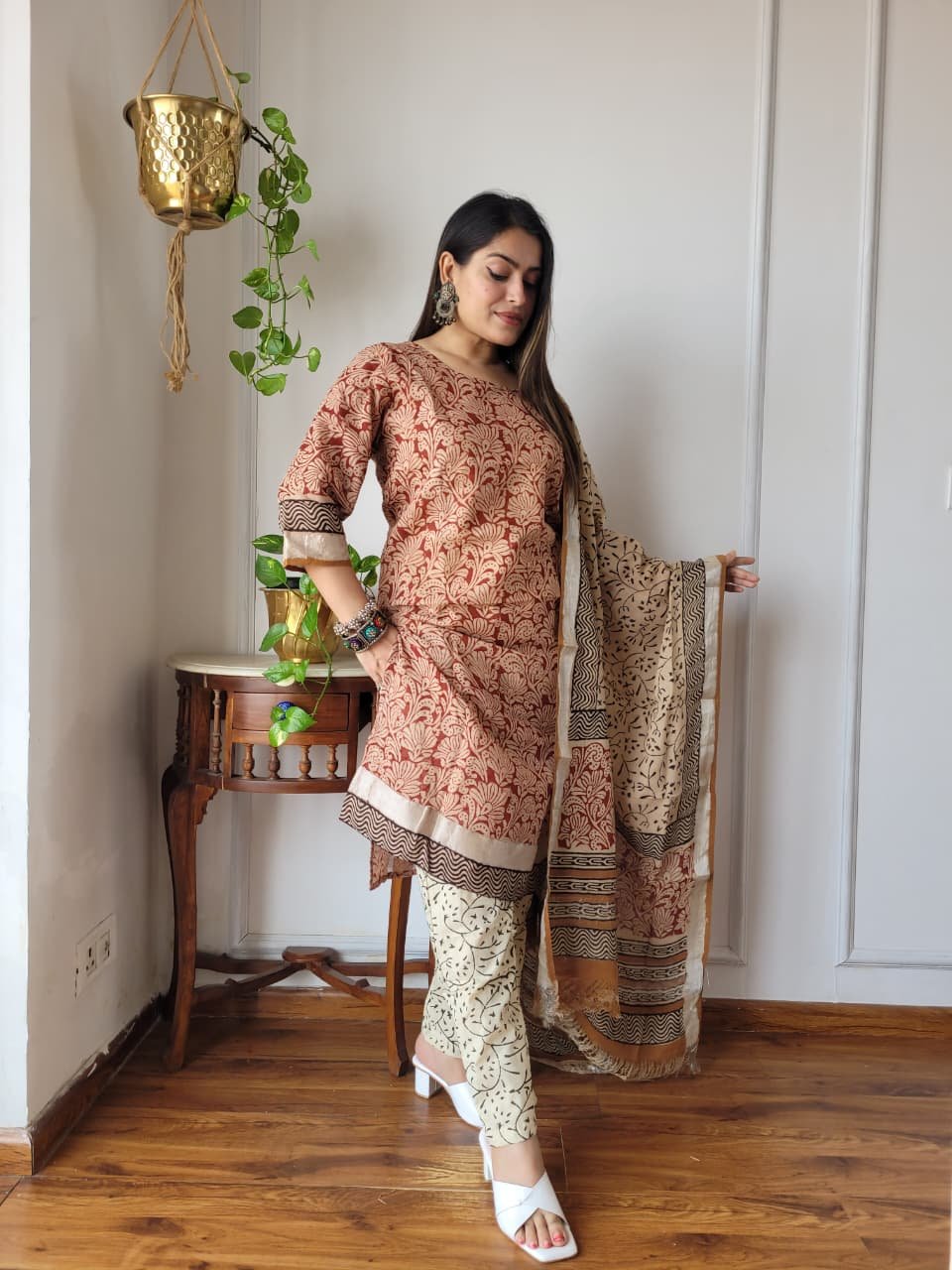 Red Bagru Hand Block Printed Linen Suit Se